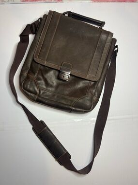 Wilsons Leather Dark Brown Leather Messenger Bag with Adjustable Strap